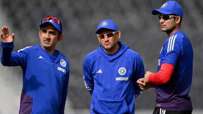 Gautam gambhir ajit agarkar and shubman gill.jpg