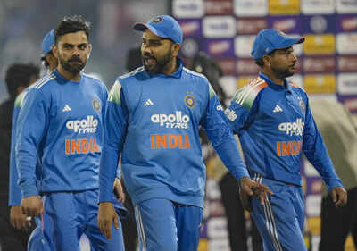 1764949007 sa wins 2nd odi match against india.jpg