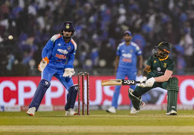1764952722 ind vs sa 2nd odi match.jpg