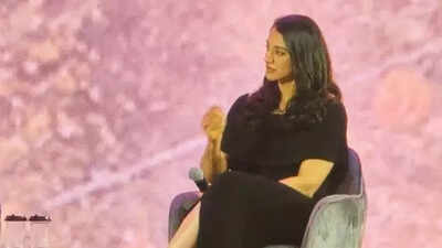 1765432651 smriti mandhana.jpg