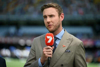 1766397190 australia v england 202526 ashes series second test day 2.jpg