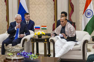 India russia defence ministers meeting.jpg
