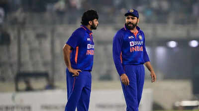 Shardul rohit 0912 afp.jpg