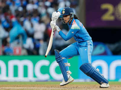 Smriti mandhana becomes first indian batter to hit 4000 runs in women39s t20is.jpg