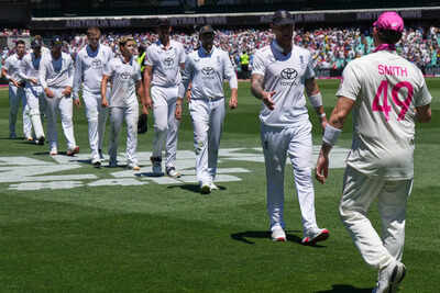 1768279653 australia vs england cricket.jpg