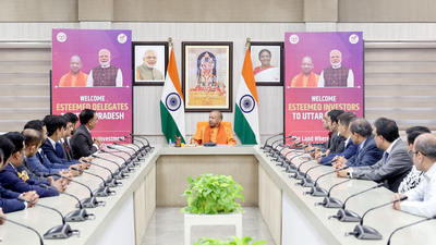 Canadian investors in up.jpg