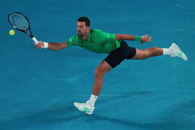 Djokovic equals two all time records and wins his 100th match at australian open.jpg