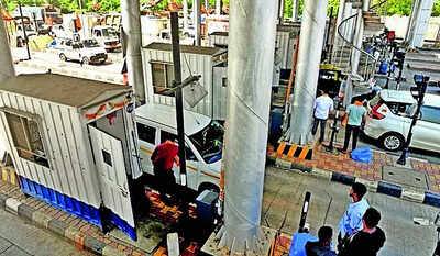 Errors detected nhai refunds toll in 18l cases.jpg