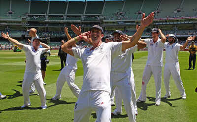 Fourth test australia v england day four.jpg