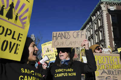 12 columbia university faculty and students arrested after anti ice protest.jpg