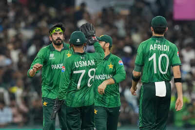 1771381810 pakistan cricket team.jpg