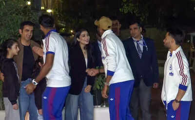 New delhi feb 08 ani members of the indian t20 cricket team arrive at the re.jpg