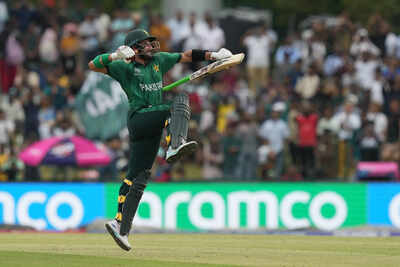 Pakistan qualifies for super 8s at the t20 world cup india and south africa stay perfect.jpg