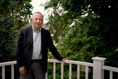 Why is former harvard president larry summers resigning from academic roles.jpg