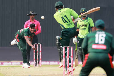 1773237112 bangladesh pakistan cricket.jpg