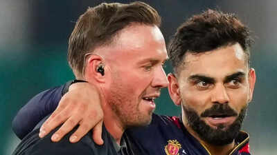 Ab de villiers and virat kohli pti photo.jpg