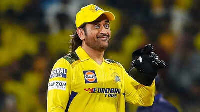 Dhoni csk 1403 ipl.jpg