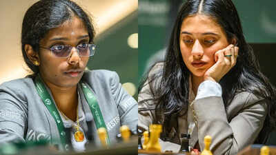 R vaishali vs divya deshmukh photo by yoav nis.jpg