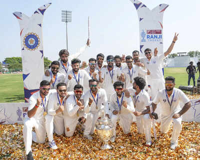 Ranji trophy final karnataka vs j k.jpg