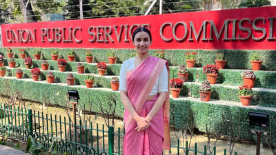 Upsc air 25 bhavika chopra.jpg