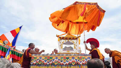 Leh apr 29 ani buddhists monks perform rituals as holy relics of tathagata b.jpg