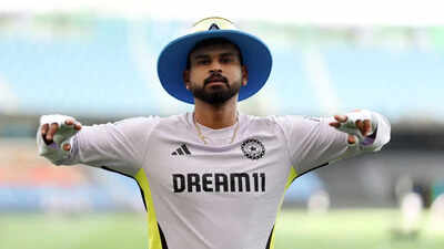 Shreyas iyer 1904 s.jpg