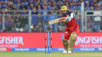 Virat kohli 1204 ipl.jpg
