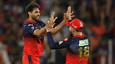 1780269576 bhuvneshwar kumar.jpg