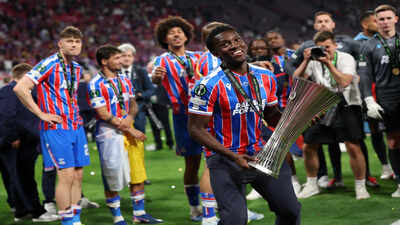 Crystal palace fc v rayo vallecano de madrid uefa conference league final 2026.jpg