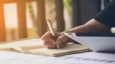 Hpbose begins class 10 and 12 compartment exam registrations for 2026 late fee charges to apply afte.jpeg