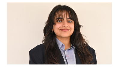 Kashika dhingra class 12th humanities topper.jpg