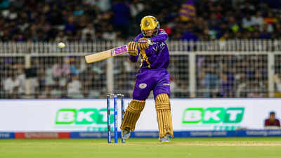 Kolkata may 16 ani kolkata knight riders39 angkrish raghuvanshi plays a shot .jpg