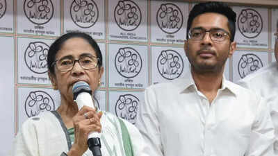Mamata and abhishek banerjee.jpg