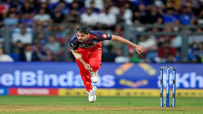 Quotprivileged to have them at rcbquot jitesh sharma on bhuvneshwar kumar josh hazlewood after team3.jpeg