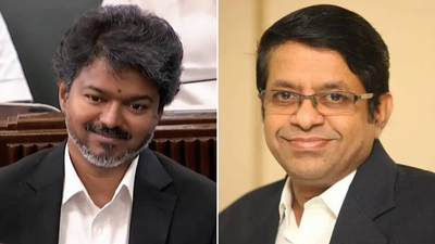 Vijay and astrologer.jpg