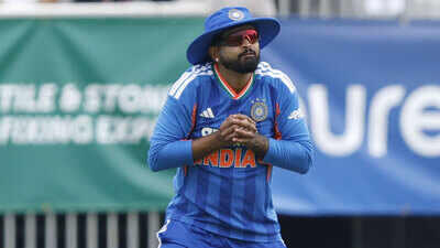 1782499989 shreyas iyer.jpg
