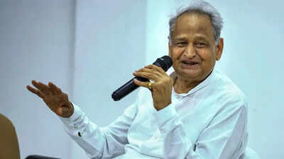 Ashok gehlot addresses media in jaipur.jpg