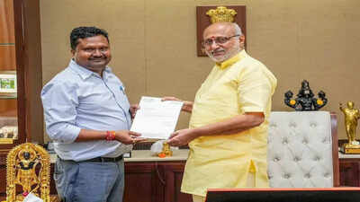 Baraik becomes third mp to resign from trinamool amp rs.jpg