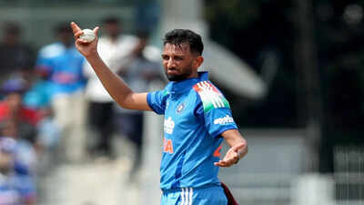 Chennai jun 20 ani india39s prasidh krishna in action during 3rd one day inte.jpg