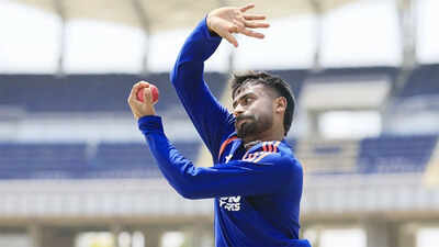 Manav suthar photo by bcci.jpg