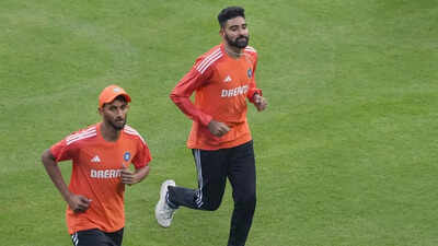 Mohammed siraj and prasidh krishna pti photo.jpg