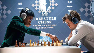R praggnanandhaa and magnus carlsen.jpg