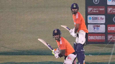 Suryakumar yadav and shreyas iyer pti photo.jpg
