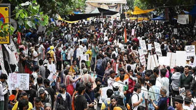 Delhi hc refuses to entertain pil seeking criminal action against cjp protesters asks petitioner to.jpeg
