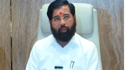 Eknath shinde hospitalised.jpg