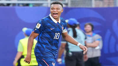 Kylian mbapp of france scores 19th career world cup goal 1 behind golden boot rival messi.jpg