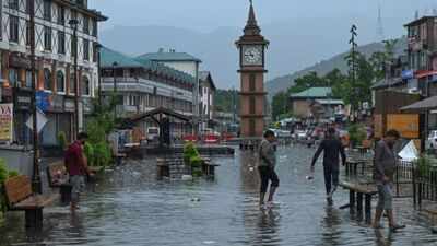 Lal chowk flooded ani image.jpg