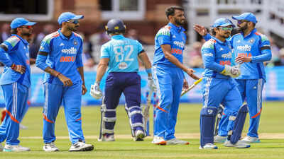 London england jul 19 ani india39s prasidh krishna with his teammates celeb.jpg