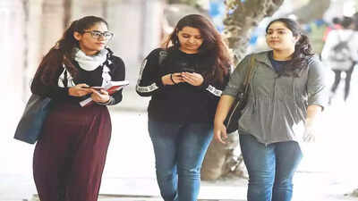 Mumbai university defends ai use in cdoe psychology study material orders inquiry.jpg