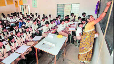 Over 1 lakh schools have just 1 teacher.jpg